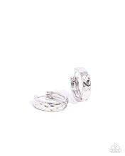 Load image into Gallery viewer, Hammered Hyperaware - Silver