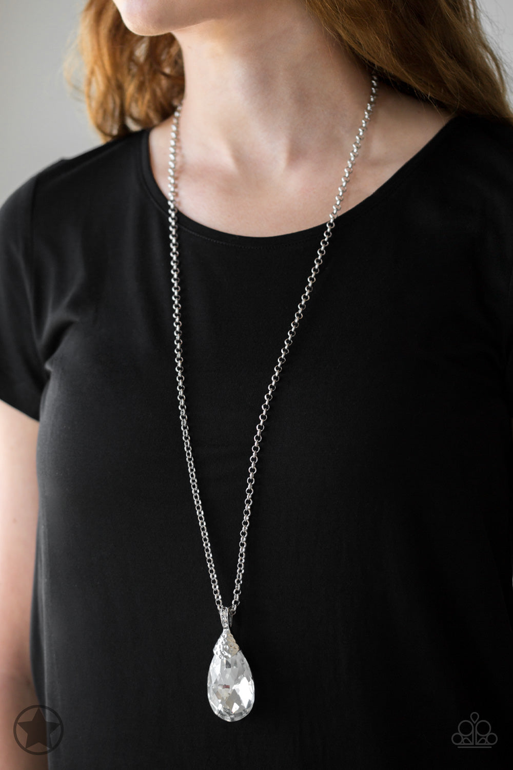 Spellbinding Sparkle - Cuter Than Most Accessories
