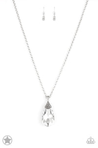 Spellbinding Sparkle - Cuter Than Most Accessories