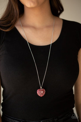 Love is all around-red*