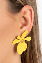 Load image into Gallery viewer, Hawaiian Heiress - Yellow