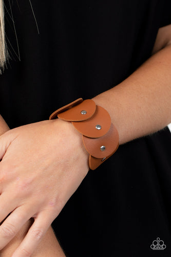 Rhapsodic Roundup - Brown*