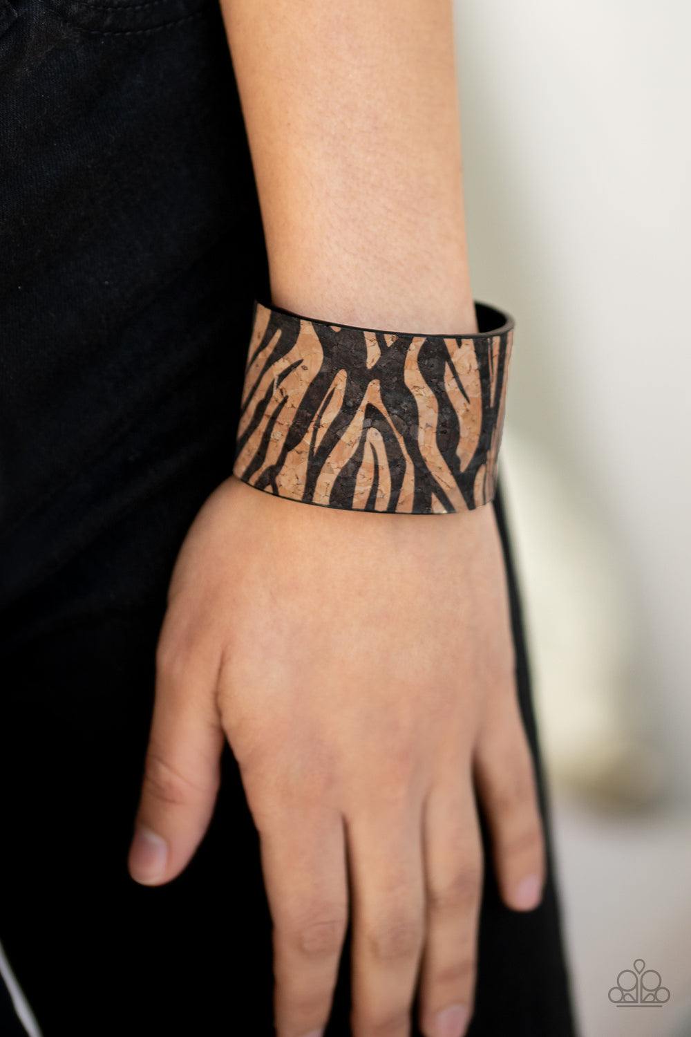 Zebra Zone - Black*